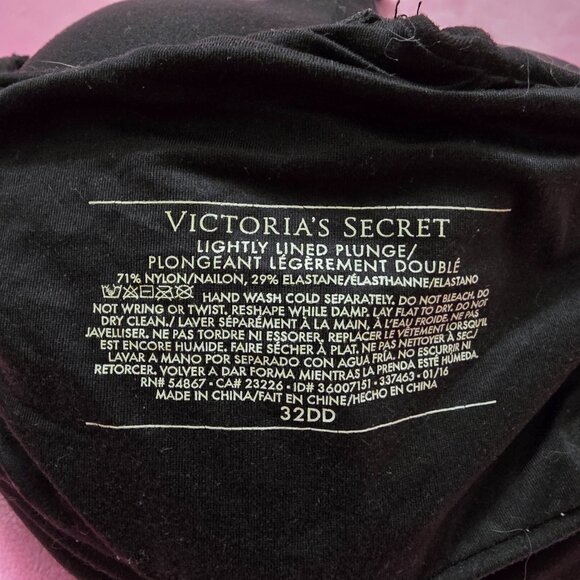 3 pairs of 32DD bras (2 VS & 1 PINK) - Picture 11 of 11